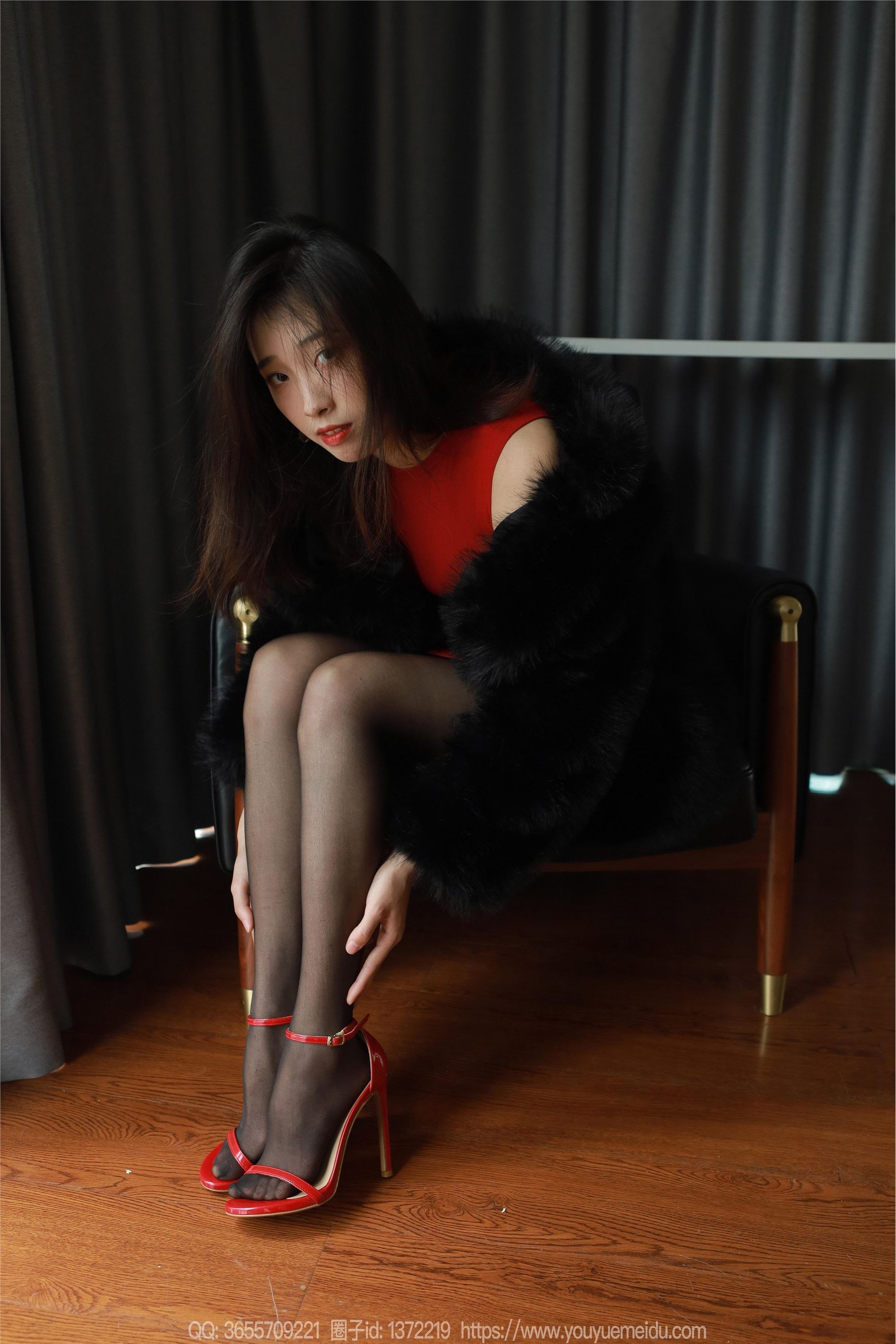 IESS异思趣向  2024.01.25 丝享家 1647 小九《红色包臀裙（上）》